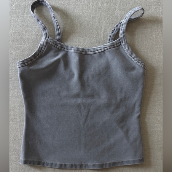ALO Yoga Gray Tank Top Minimalist Design - Picture 4 of 5